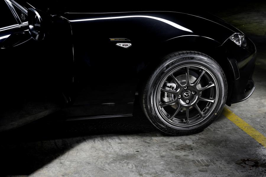 Детали экстерьера Mazda MX-5 Eunos Edition 2020 года  (FR) (фото 16 из 30)